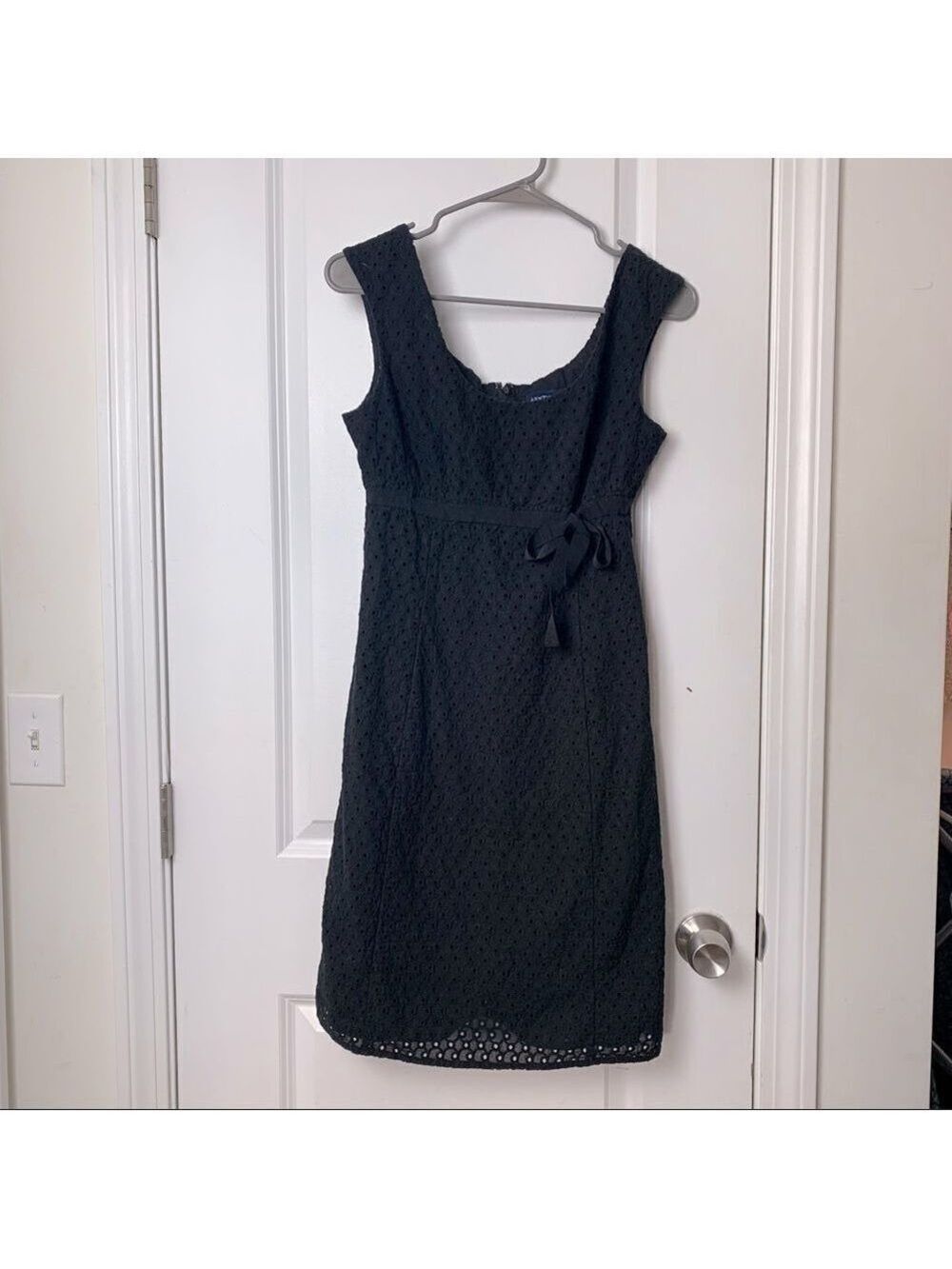 Ann Taylor Black size 4 dress with texture and ribbon